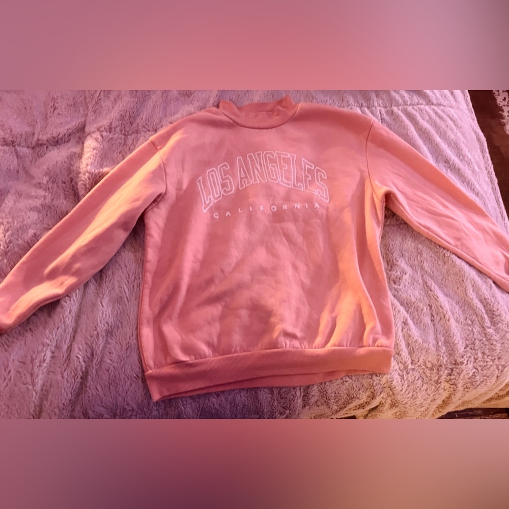 Los Angeles California Pink Sweater